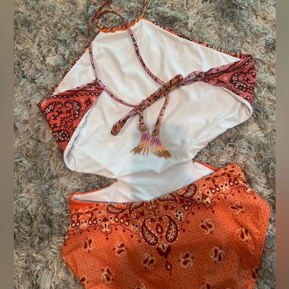 FARM Rio Pink and Orange One Piece with Cut Outs Swimwear - Picture 5 of 7